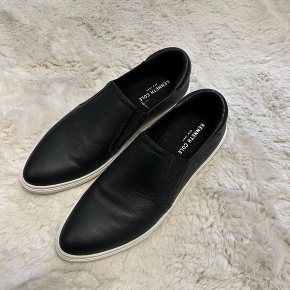 Kenneth Cole Slip-On Leather Sneakers NWOT - Picture 2 of 4